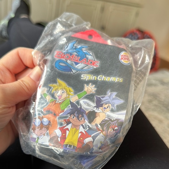 Brand New Vintage Beyblade Spin Champs Toy Burger King 2002 - Picture 1 of 4
